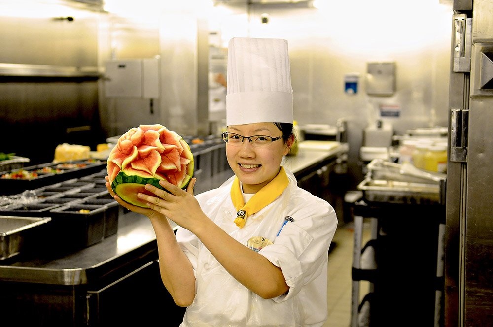 ASSISTANT PASTRY CHEF